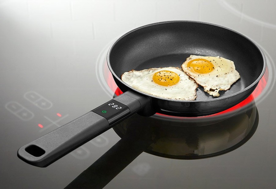 Kitchen & Entertaining Camelot SI, LLC | Digital Temperature Display Fry Pan