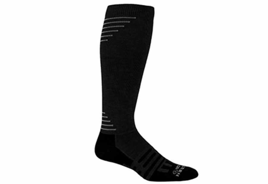 Travel & Auto Dahlgren Footwear, Inc. | Traveler'S Compression Socks