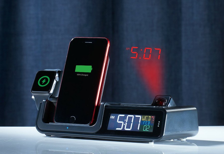 Gadgets LaCrosse Technology, Ltd. | Projection Alarm Clock With Wireless Charging