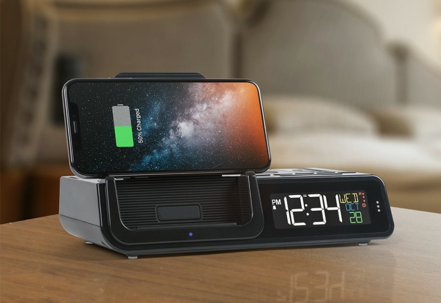 Gadgets LaCrosse Technology, Ltd. | Projection Alarm Clock With Wireless Charging