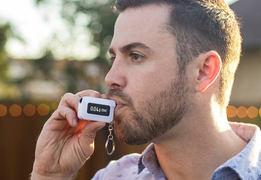 Man Cave Backtrac | Portable Breathalyzer