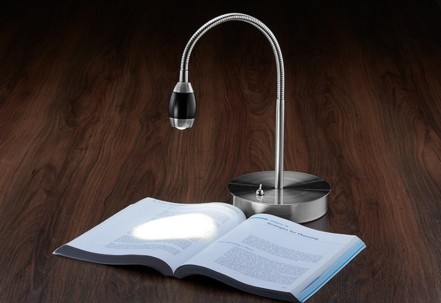 Home Simpla, Inc. | Focused Beam Natural Light Desk Lamp