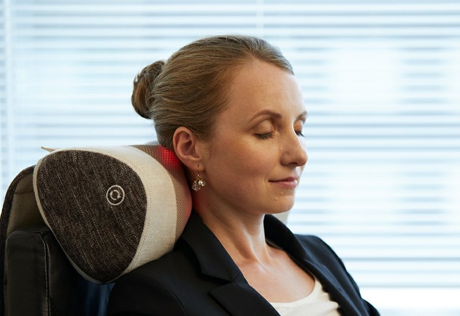 Personal Care Johnson Health Tech Trading inc | Roll-Up Massage Cushion