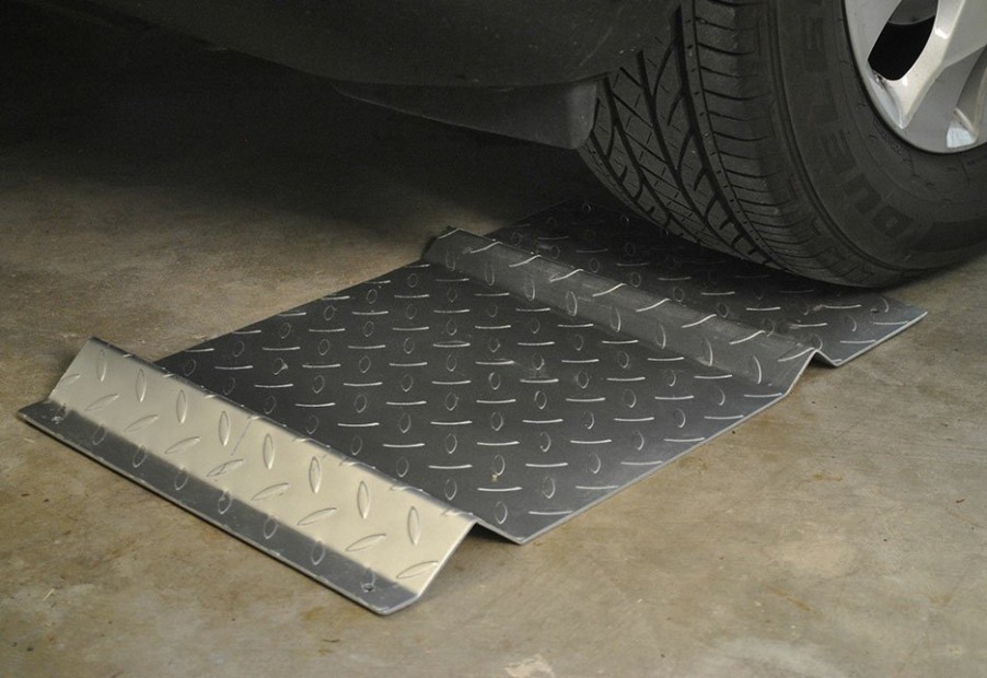 Travel & Auto Maxsa Innovations | Steel Parking Mat