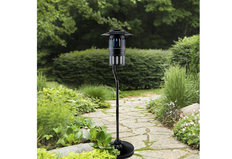 Outdoor Living Woodstream Corporation | Half-Acre Flying Insect And Mosquito Trap With Stand