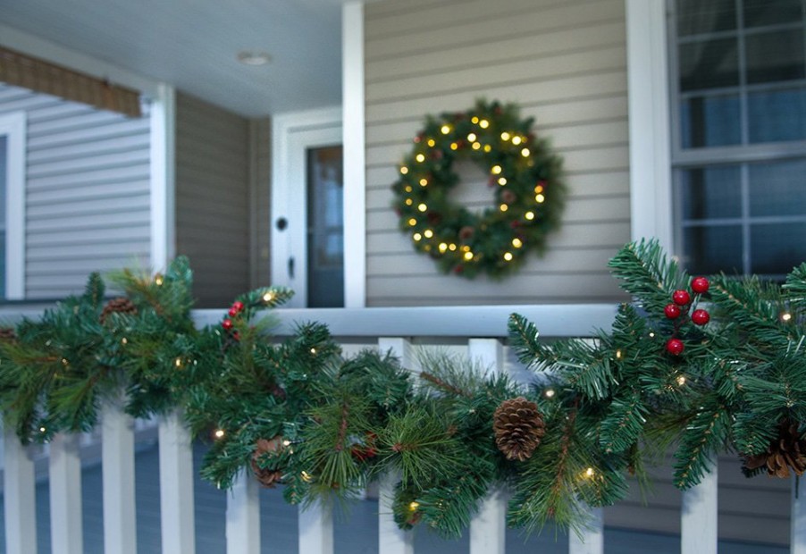 Home Camelot SI, LLC | 9-Ft. Cordless Pre-Lit Indoor/Outdoor Garland