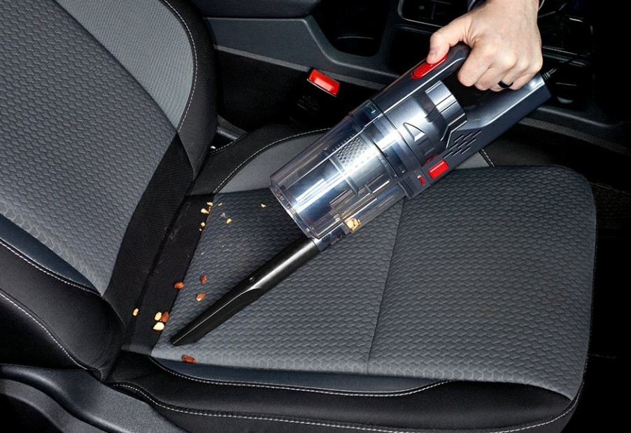 Corporate Gifts Camelot SI, LLC | Quick Clean Car Vacuum